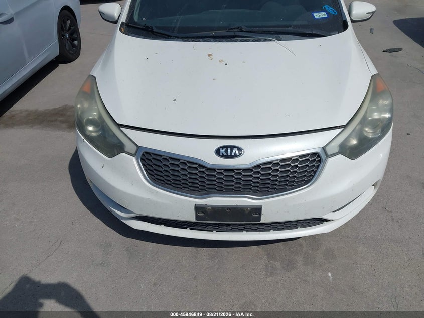 2016 Kia Forte VIN KNAFX4A65G5497167 IAAI salvage auction — NORMAL WEAR, Wait Title, sold $125 on 2026-08-31 (photo 6)