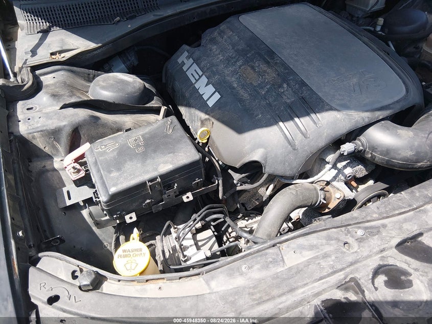 2017 Chrysler 300 VIN 2C3CCABT4HH512146 IAAI salvage auction — WATER/FLOOD, Wait Title, sold $2,050 on 2026-10-06 (photo 6)
