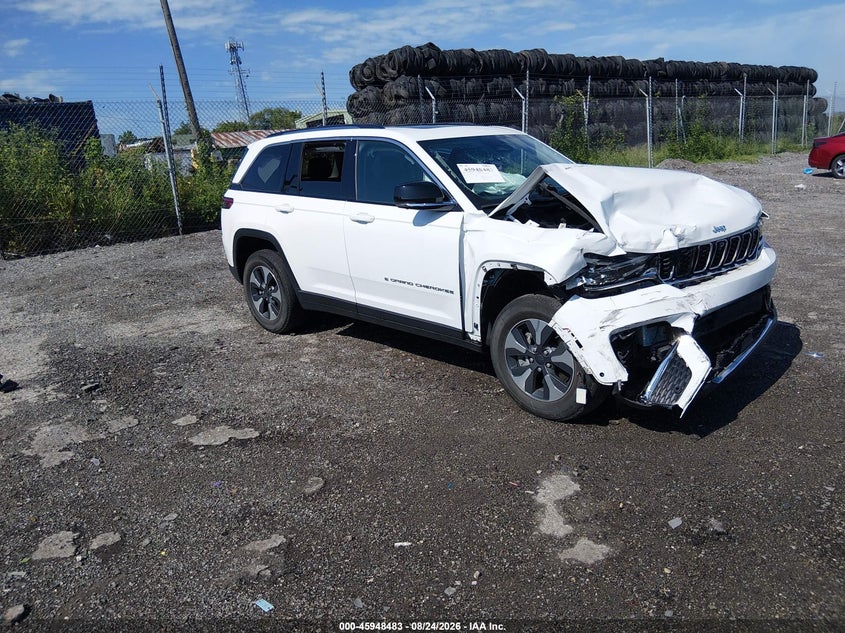 2022 Jeep Grand cherokee VIN 1C4RJYB68N8721454 — IAAI salvage auction photo