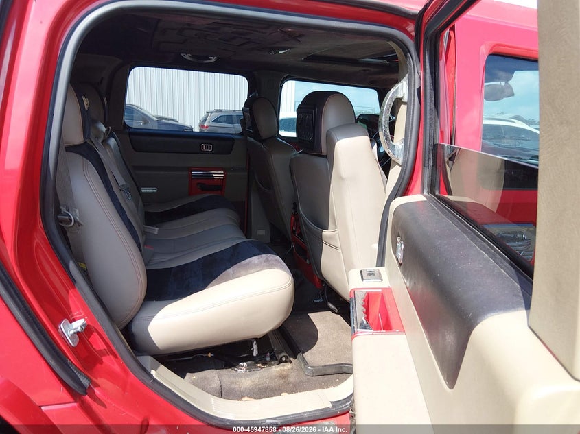2004 Hummer H2 VIN 5GRGN23U84H116109 IAAI salvage auction — NORMAL WEAR, Repossession Paperwork (South Carolina), sold $4,425 on 2026-09-09 (photo 8)