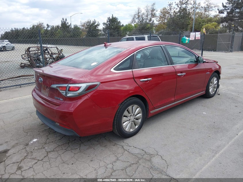 2016 Hyundai Sonata VIN KMHE24L11GA027820 IAAI salvage auction — FRONT END, Wait Title, sold $825 on 2026-10-06 (photo 4)
