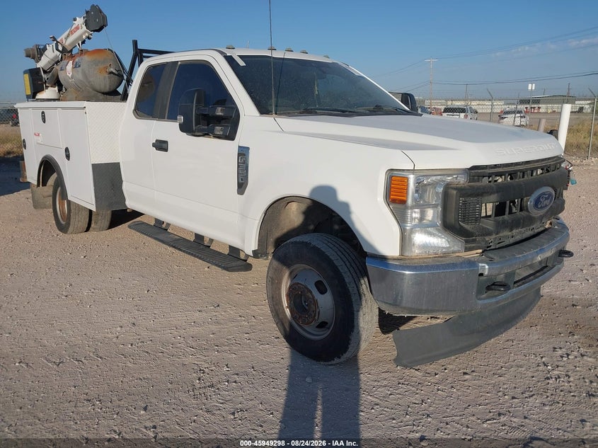 2022 Ford F350 VIN 1FD8X3H66NEC67254 — IAAI salvage auction photo