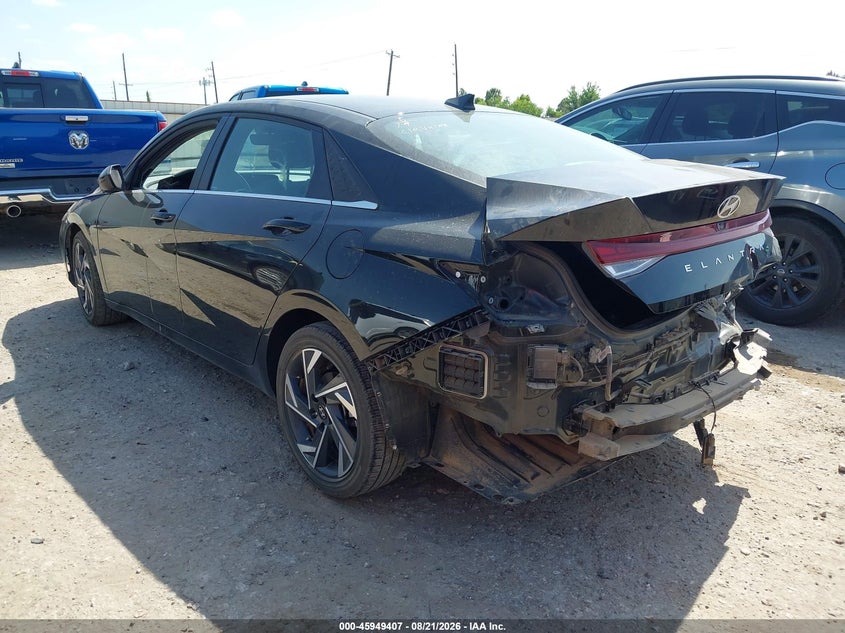 2025 Hyundai Elantra VIN KMHLS4DG1SU028418 IAAI salvage auction — REAR END, Wait Title, sold $9,800 on 2026-08-26 (photo 3)