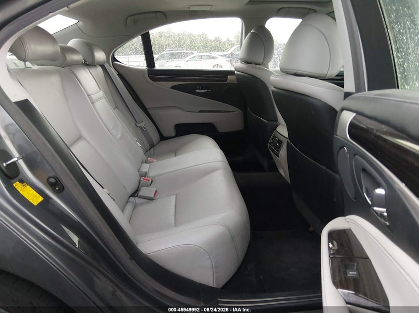 2013 Lexus Ls VIN JTHBL5EF4D5113919 IAAI salvage auction — RIGHT FRONT, Salvage (Louisiana), sold $8,900 on 2026-09-14 (photo 8)