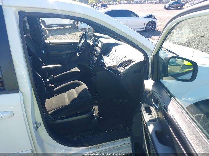 2017 Dodge Caravan VIN 2C4RDGBG8HR649626 IAAI salvage auction — REAR END, Enterprise Vehicles Clear Only (Delaware), sold $750 on 2026-09-11 (photo 5)