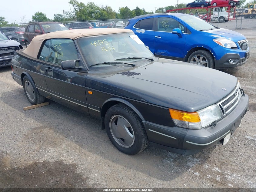 1994 Saab 900 VIN YS3AL75TXR7008224 — IAAI salvage auction photo
