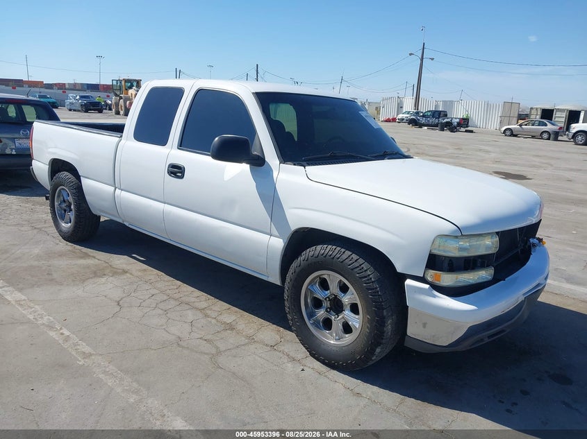 2002 Chevrolet Silverado VIN 2GCEC19X021384534 IAAI salvage auction — FRONT END, Salvage (California), sold $600 on 2026-08-30 (photo 1)