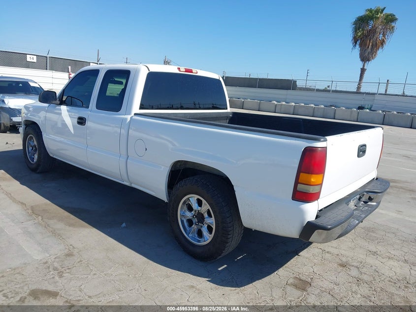 2002 Chevrolet Silverado VIN 2GCEC19X021384534 IAAI salvage auction — FRONT END, Salvage (California), sold $600 on 2026-08-30 (photo 3)