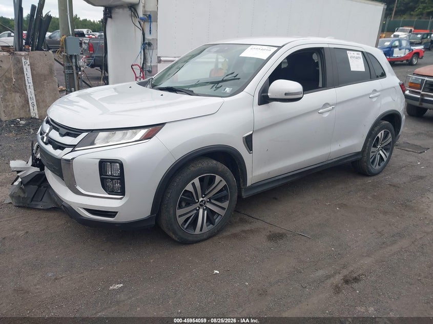 2023 Mitsubishi Outlander VIN JA4ARUAU8PU015880 IAAI salvage auction — FRONT END, Salvage Title, sold $6,300 on 2026-09-22 (photo 2)
