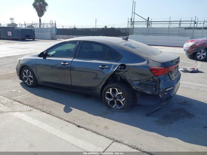 2020 Kia Forte VIN 3KPF24AD5LE217066 IAAI salvage auction — REAR END, Salvage (California), sold $2,800 on 2026-09-09 (photo 3)