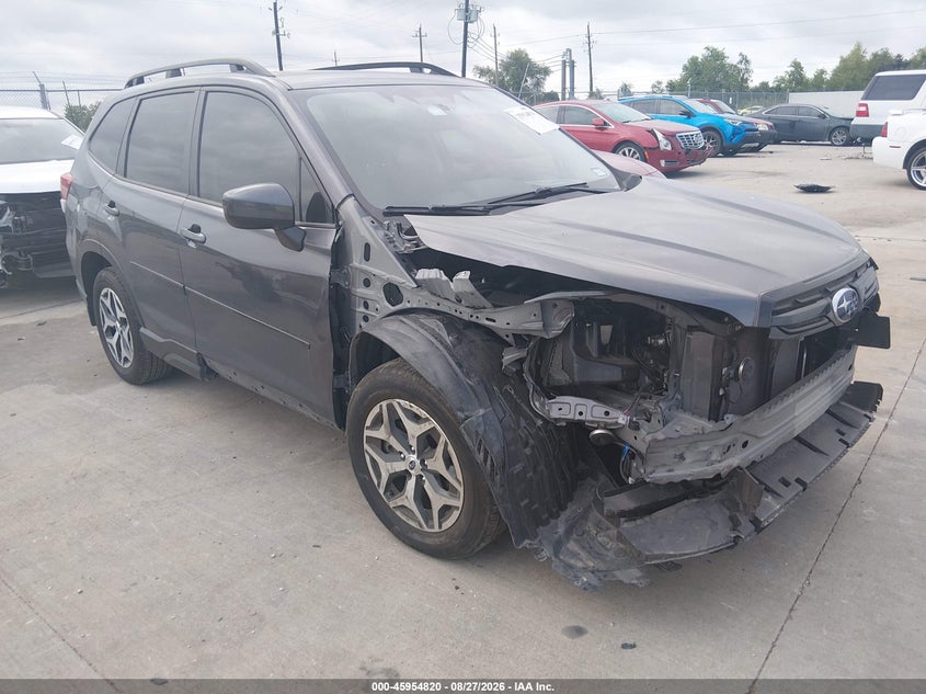 2024 Subaru Forester VIN JF2SKADC6RH429351 — IAAI salvage auction photo