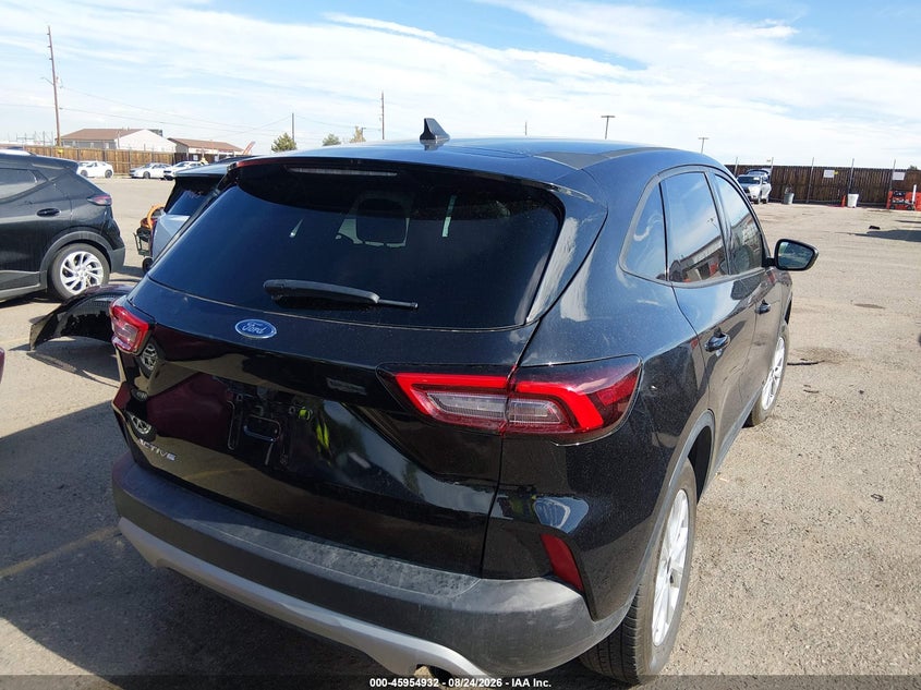 2025 Ford Escape VIN 1FMCU9GN2SUA58657 IAAI salvage auction — HAIL, Enterprise Vehicles Clear Only (Missouri), sold $12,375 on 2026-08-25 (photo 4)