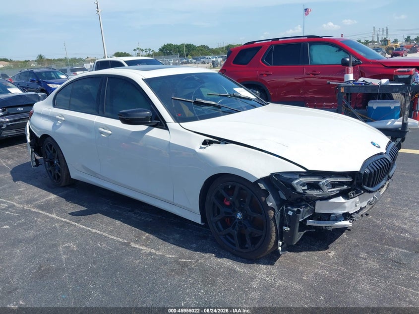 2025 BMW VIN 3MW69CW05S8F36845 IAAI salvage auction — RIGHT FRONT, Wait Title, sold $17,550 on 2026-09-24 (photo 1)