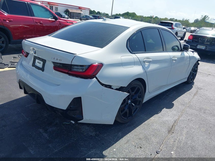 2025 BMW VIN 3MW69CW05S8F36845 IAAI salvage auction — RIGHT FRONT, Wait Title, sold $17,550 on 2026-09-24 (photo 4)