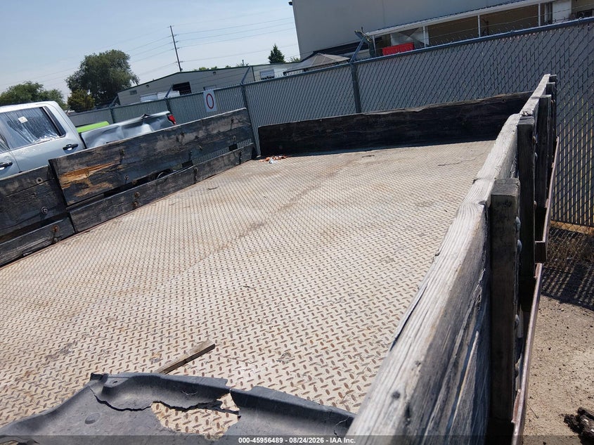 2019 Ford F-550 chassis VIN 1FDUF5HT5KEG74691 IAAI salvage auction — ALL OVER, Clear (Idaho), sold $4,050 on 2026-08-26 (photo 7)