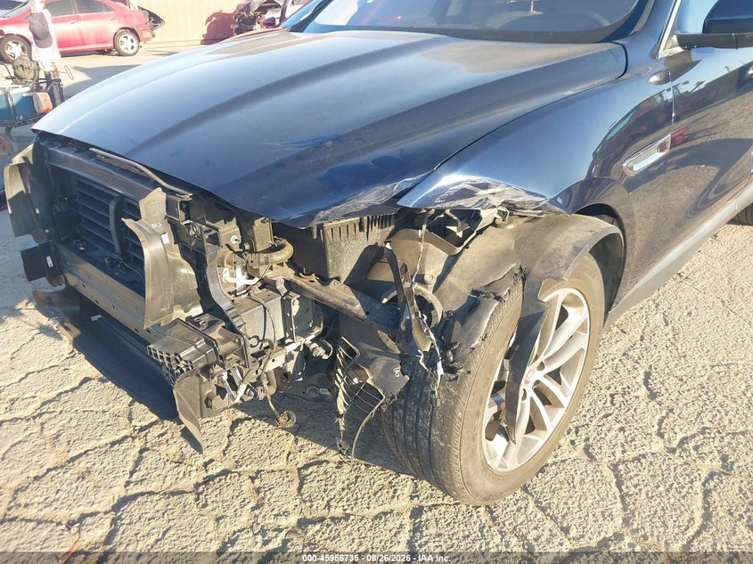 2020 Jaguar F-pace VIN SADCJ2FX6LA660637 IAAI salvage auction — FRONT END, Wait Title, sold $5,550 on 2026-09-11 (photo 6)