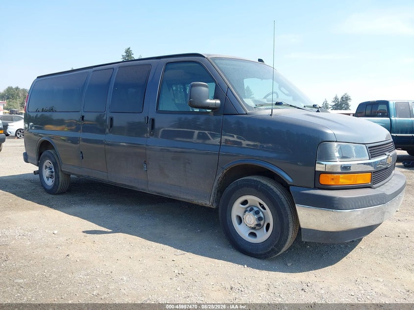 2017 Chevrolet Express 3500 VIN 1GAZGPFF2H1101787 — IAAI salvage auction photo
