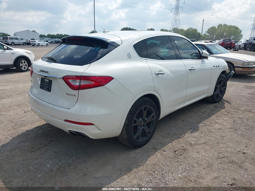 2018 Maserati Levante VIN ZN661XUAXJX270685 IAAI salvage auction — LEFT FRONT, Wait Title, sold $3,550 on 2026-09-16 (photo 4)