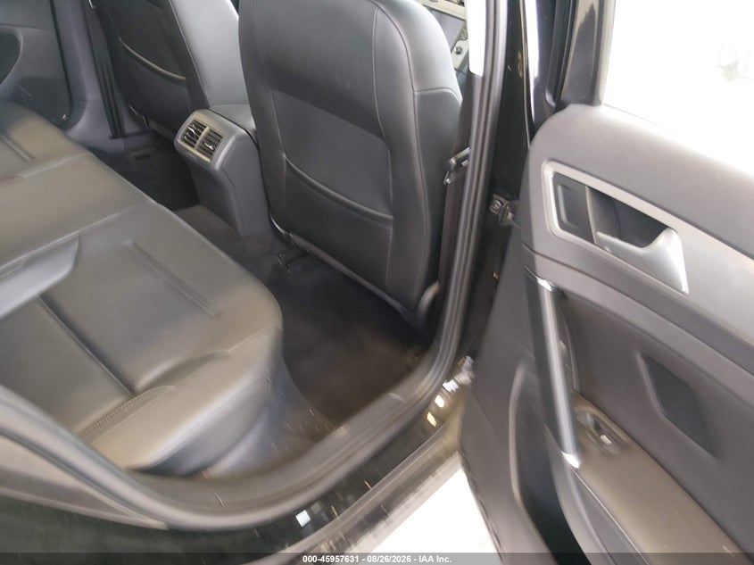 2016 Volkswagen Golf VIN 3VW217AU6GM035615 IAAI salvage auction — MECHANICAL, Wait Title, sold $825 on 2026-10-03 (photo 8)