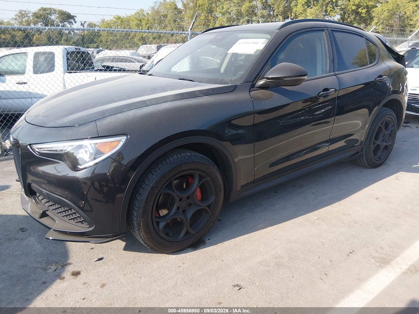 2021 Alfa romeo Stelvio VIN ZASPAKAN5M7D18427 IAAI salvage auction — ROOF, Clear (Tennessee), sold $14,050 on 2026-09-24 (photo 2)