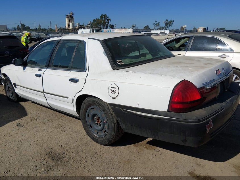 2003 Mercury Grand marquis VIN 2MEFM74W63X653572 IAAI salvage auction — SIDE, Salvage (California), sold $700 on 2026-09-16 (photo 3)