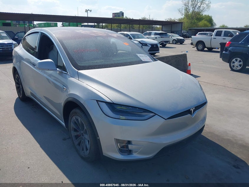 2016 Tesla Model x VIN 5YJXCBE2XGF029383 — IAAI salvage auction photo