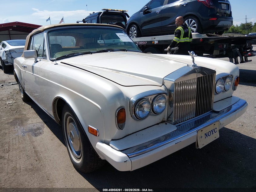 1985 Rolls-royce Corniche VIN SCAZD42A4FCX09795 IAAI salvage auction — LEFT FRONT, Clear (Louisiana), sold $25,150 on 2026-09-14 (photo 1)