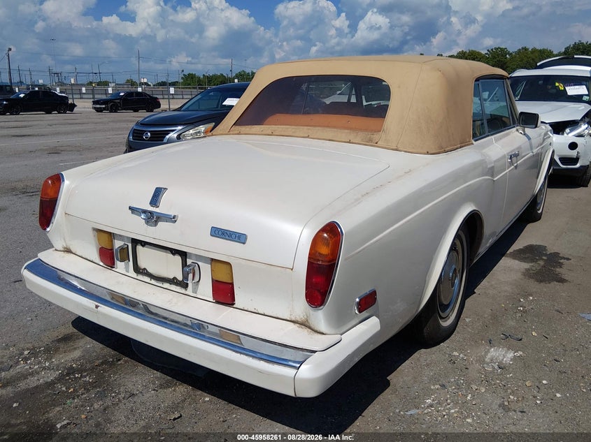 1985 Rolls-royce Corniche VIN SCAZD42A4FCX09795 IAAI salvage auction — LEFT FRONT, Clear (Louisiana), sold $25,150 on 2026-09-14 (photo 4)