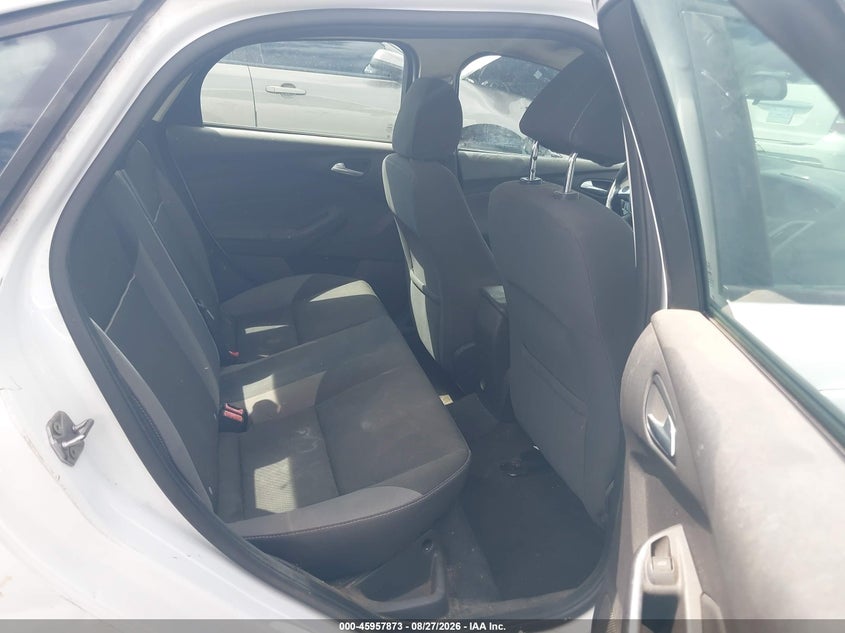 2013 Ford Focus VIN 1FADP3F25DL165091 IAAI salvage auction — NORMAL WEAR, Wait Title, sold $300 on 2026-09-25 (photo 8)