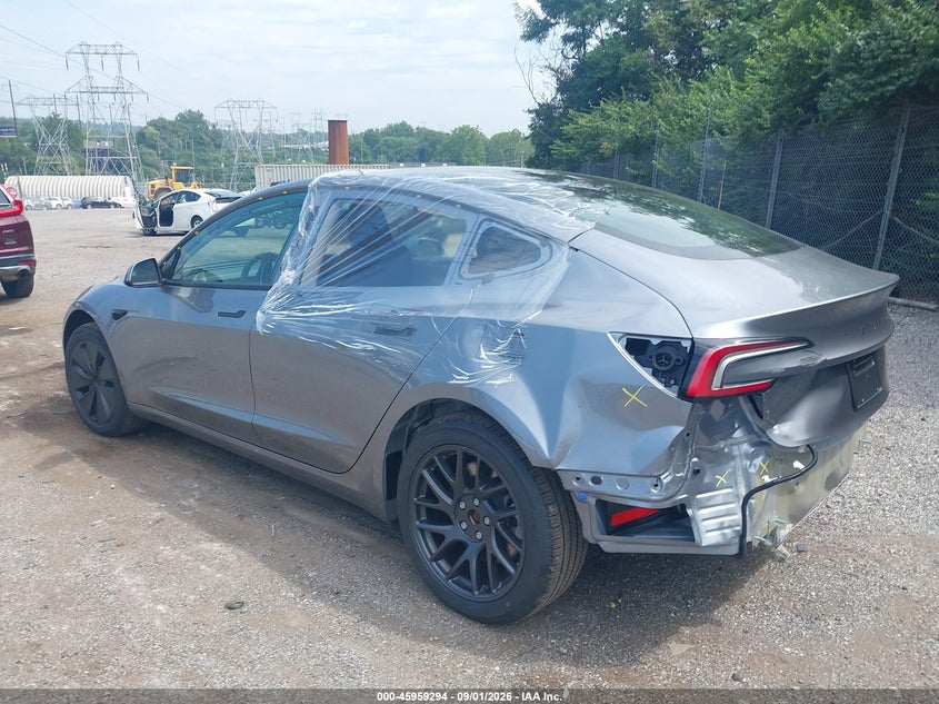 2025 Tesla Model 3 VIN 5YJ3E1EA2SF071131 IAAI salvage auction — LEFT SIDE, Salvage Title, sold $20,700 on 2026-09-25 (photo 3)