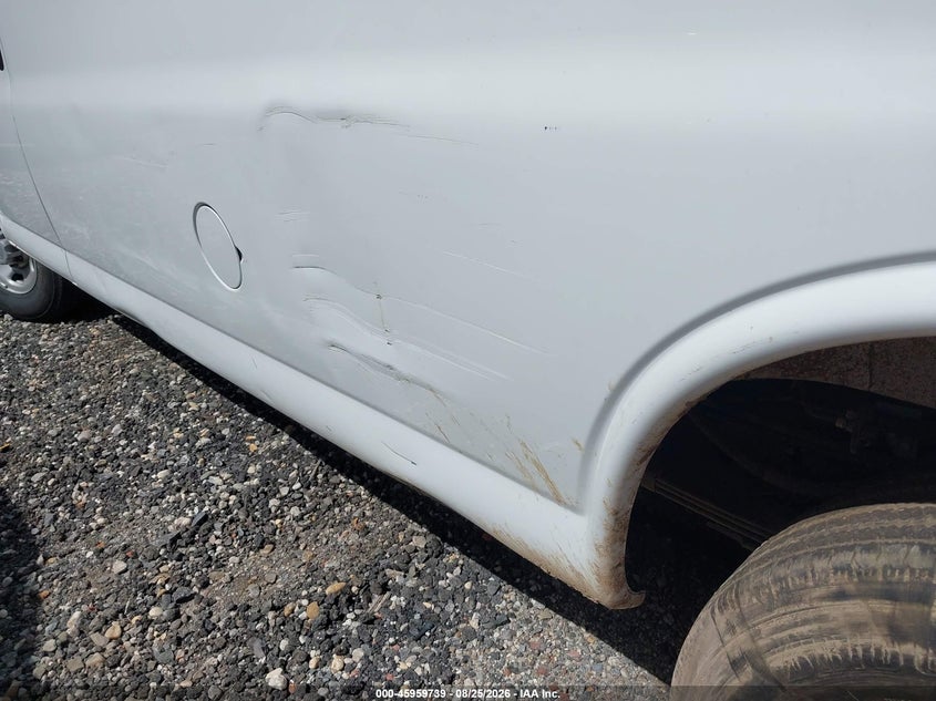 2025 Chevrolet Express cargo VIN 1GCWGBFP7S1134815 IAAI salvage auction — REAR END, Clear (New York), sold $19,300 on 2026-09-01 (photo 6)