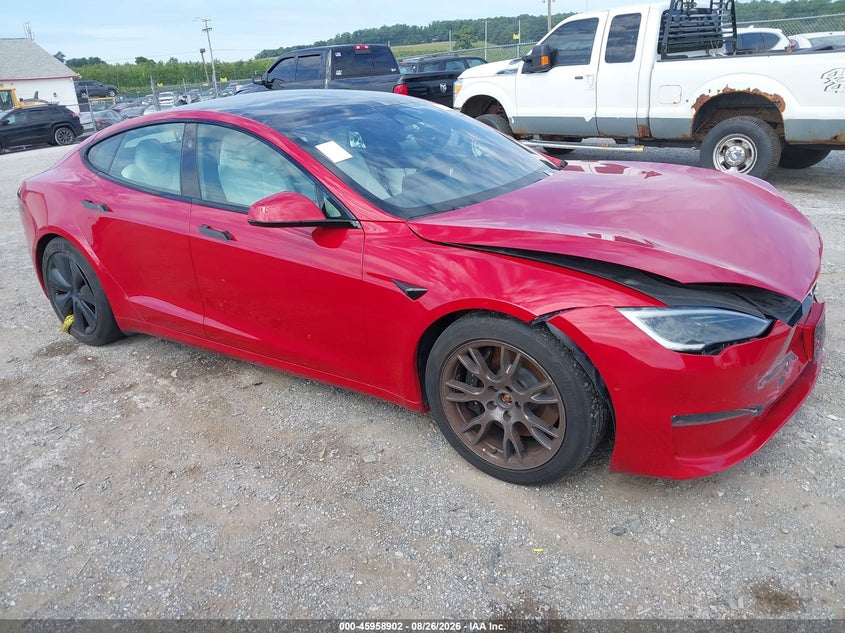 2023 Tesla Model s VIN 5YJSA1E57PF500670 IAAI salvage auction — RIGHT FRONT, Salvage Title, sold $31,200 on 2026-09-23 (photo 1)