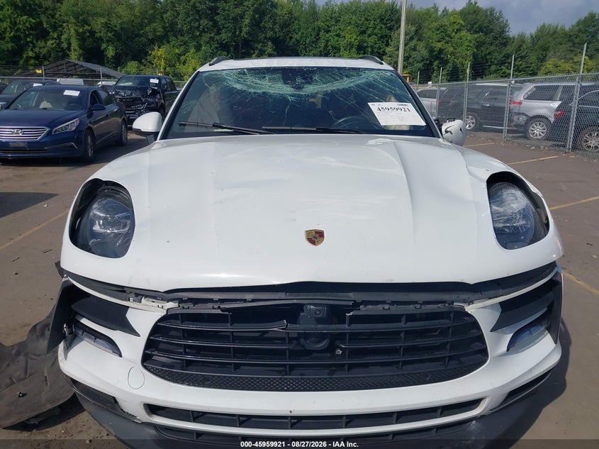 2019 Porsche Macan VIN WP1AA2A52KLB02598 IAAI salvage auction — FRONT END, Salvage Title, sold $8,300 on 2026-09-17 (photo 6)