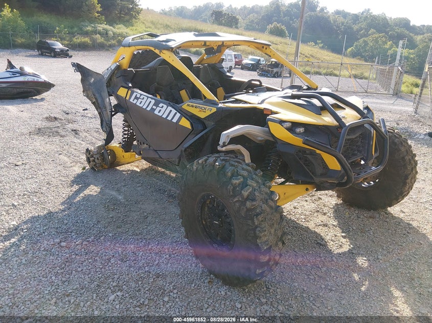2024 Can-am/ brp Maverick VIN 3JB8XAT48RE002119 IAAI salvage auction — REAR END, Salvage (Kentucky), sold $21,900 on 2026-10-06 (photo 1)