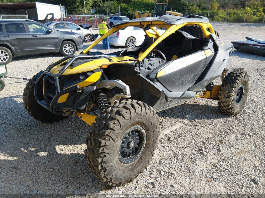 2024 Can-am/ brp Maverick VIN 3JB8XAT48RE002119 IAAI salvage auction — REAR END, Salvage (Kentucky), sold $21,900 on 2026-10-06 (photo 2)