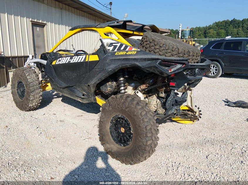 2024 Can-am/ brp Maverick VIN 3JB8XAT48RE002119 IAAI salvage auction — REAR END, Salvage (Kentucky), sold $21,900 on 2026-10-06 (photo 3)