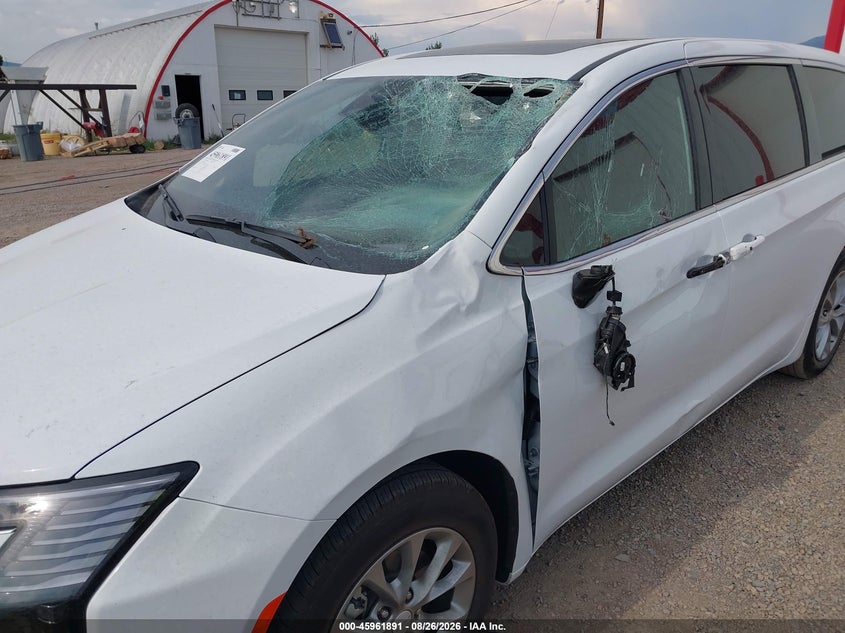 2027 Chrysler Pacifica VIN 2C4RC1GG9VR581423 IAAI salvage auction — SIDE, Enterprise Vehicles Clear Only (Montana), sold $20,500 on 2026-08-29 (photo 6)
