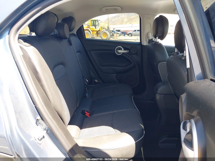 2017 Fiat 500x VIN ZFBCFXCB1HP604082 IAAI salvage auction — RIGHT FRONT, Wait Title, sold $1,325 on 2026-09-13 (photo 8)