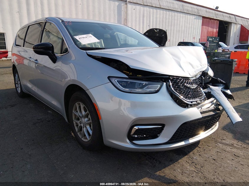 2026 Chrysler Pacifica VIN 2C4RC1BG7TR212497 IAAI salvage auction — FRONT END, Enterprise Vehicles Clear Only (Florida), sold $7,800 on 2026-08-28 (photo 1)