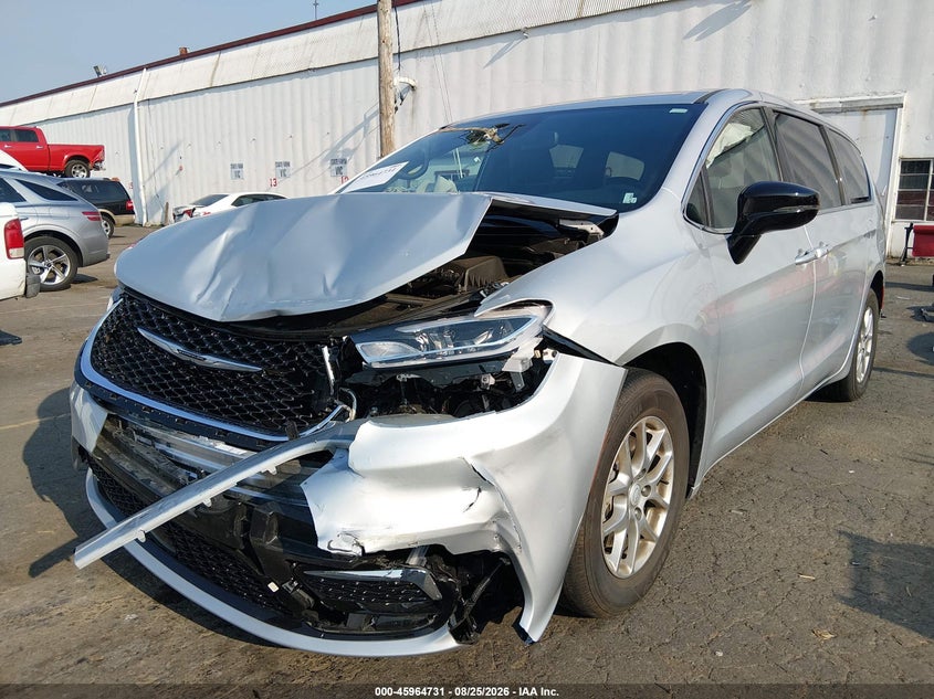 2026 Chrysler Pacifica VIN 2C4RC1BG7TR212497 IAAI salvage auction — FRONT END, Enterprise Vehicles Clear Only (Florida), sold $7,800 on 2026-08-28 (photo 2)