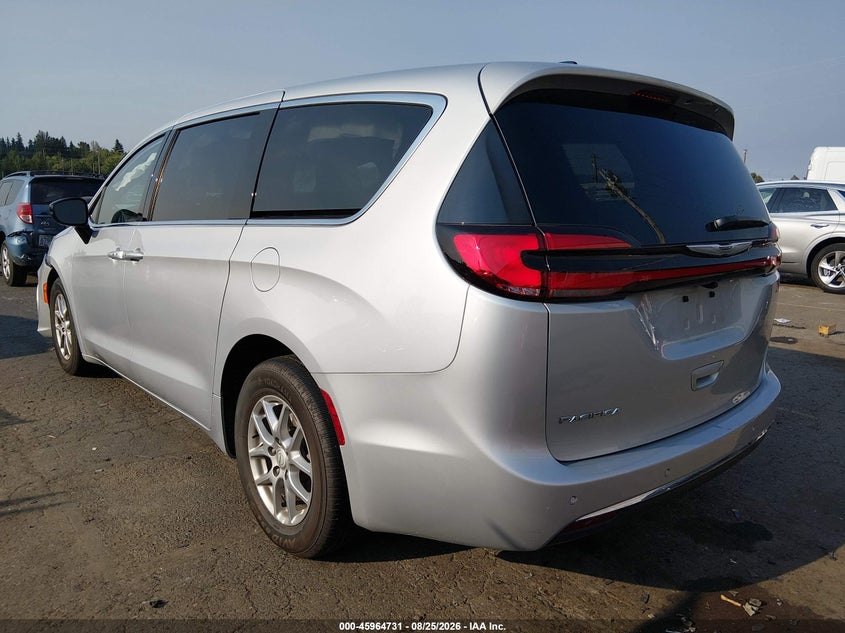 2026 Chrysler Pacifica VIN 2C4RC1BG7TR212497 IAAI salvage auction — FRONT END, Enterprise Vehicles Clear Only (Florida), sold $7,800 on 2026-08-28 (photo 3)