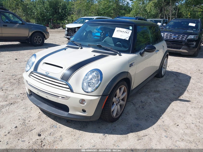 2006 Mini Cooper VIN WMWRE33596TJ35788 IAAI salvage auction — NORMAL WEAR, Clear (Massachusetts), sold $350 on 2026-08-28 (photo 2)