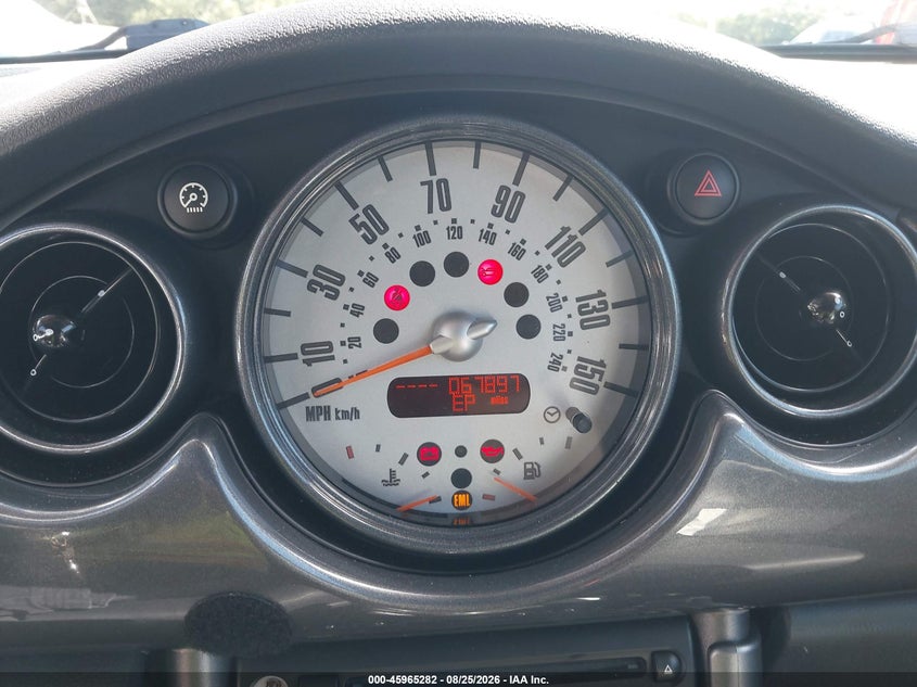 2006 Mini Cooper VIN WMWRE33596TJ35788 IAAI salvage auction — NORMAL WEAR, Clear (Massachusetts), sold $350 on 2026-08-28 (photo 7)