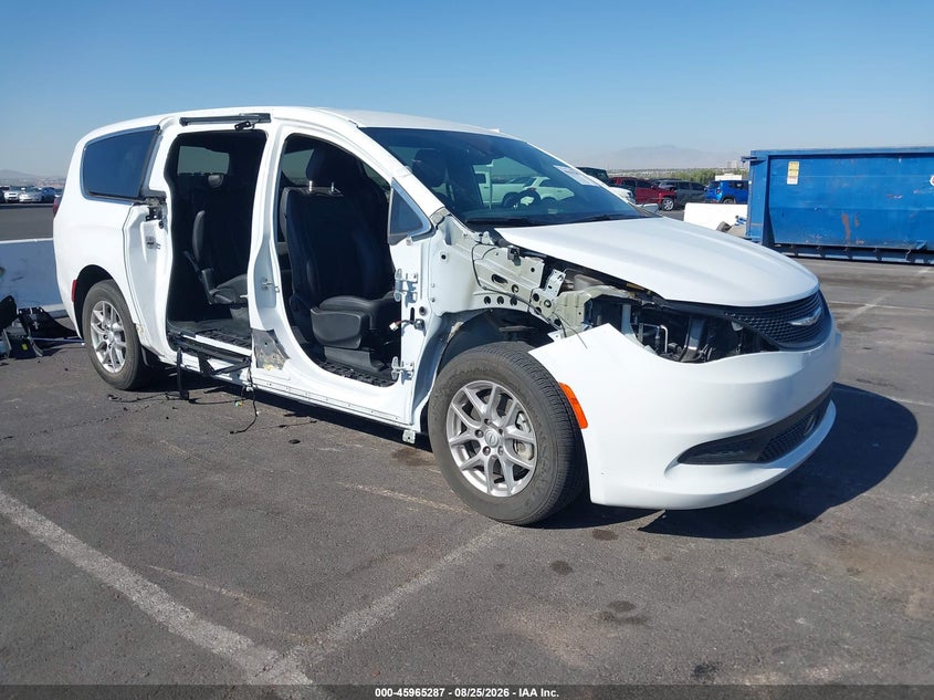 2026 Chrysler Voyager VIN 2C4RC1CG4TR152015 — IAAI salvage auction photo