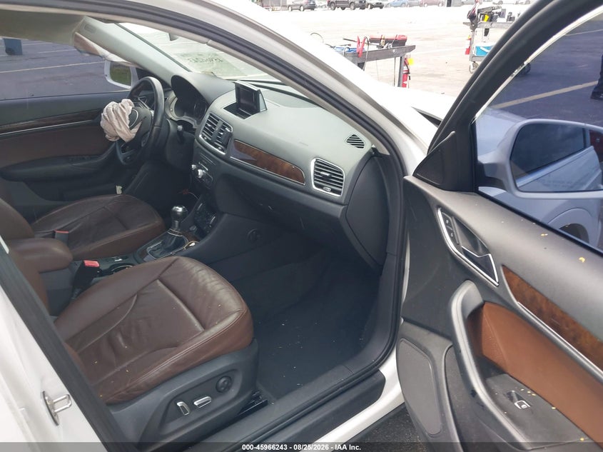2016 Audi Q3 VIN WA1BFCFS2GR009770 IAAI salvage auction — LEFT FRONT, Salvage Title, sold $2,150 on 2026-10-08 (photo 5)