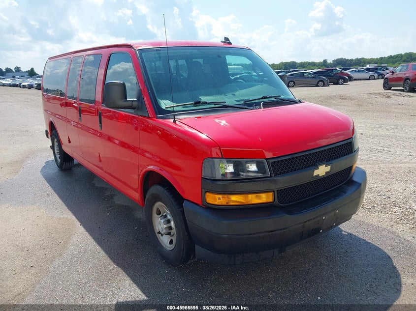 2019 Chevrolet Express 3500 VIN 1GAZGNFG5K1332140 — IAAI salvage auction photo