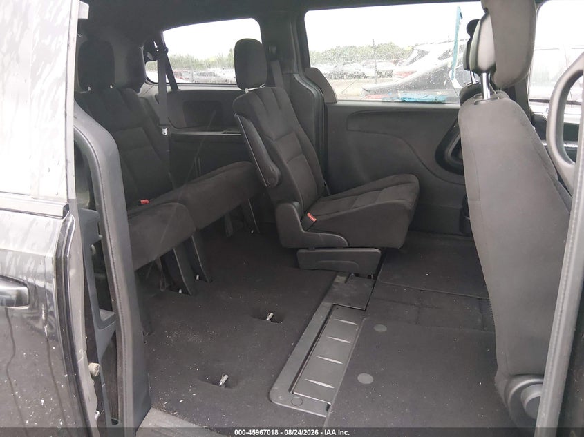 2015 Dodge VIN 2C4RDGBG0FR550537 IAAI salvage auction — NORMAL WEAR, Salvage Title, sold $1,225 on 2026-10-05 (photo 8)