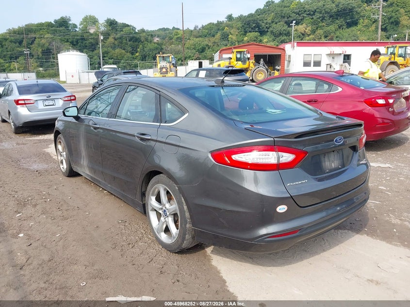 2016 Ford Fusion VIN 3FA6P0H72GR162588 IAAI salvage auction — NORMAL WEAR, Clear (Pennsylvania), sold $1,600 on 2026-09-06 (photo 3)
