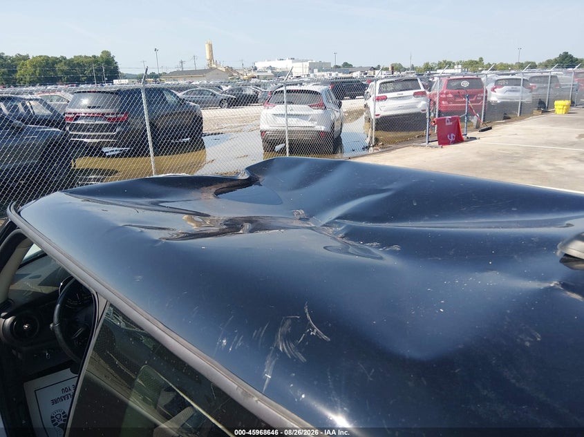 2022 Mini Hard top VIN WMW13DJ09N2R46186 IAAI salvage auction — ROOF, Salvage Title, sold $5,375 on 2026-10-06 (photo 6)