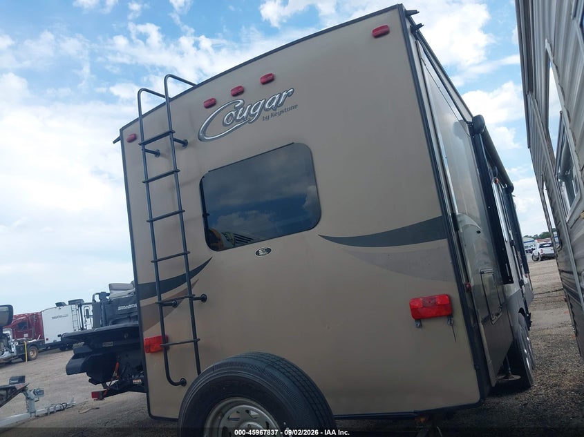 2015 Keystone Cougar VIN 4YDF33729F2506849 IAAI salvage auction — Roof, Salvage, sold $3,575 on 2026-09-24 (photo 4)